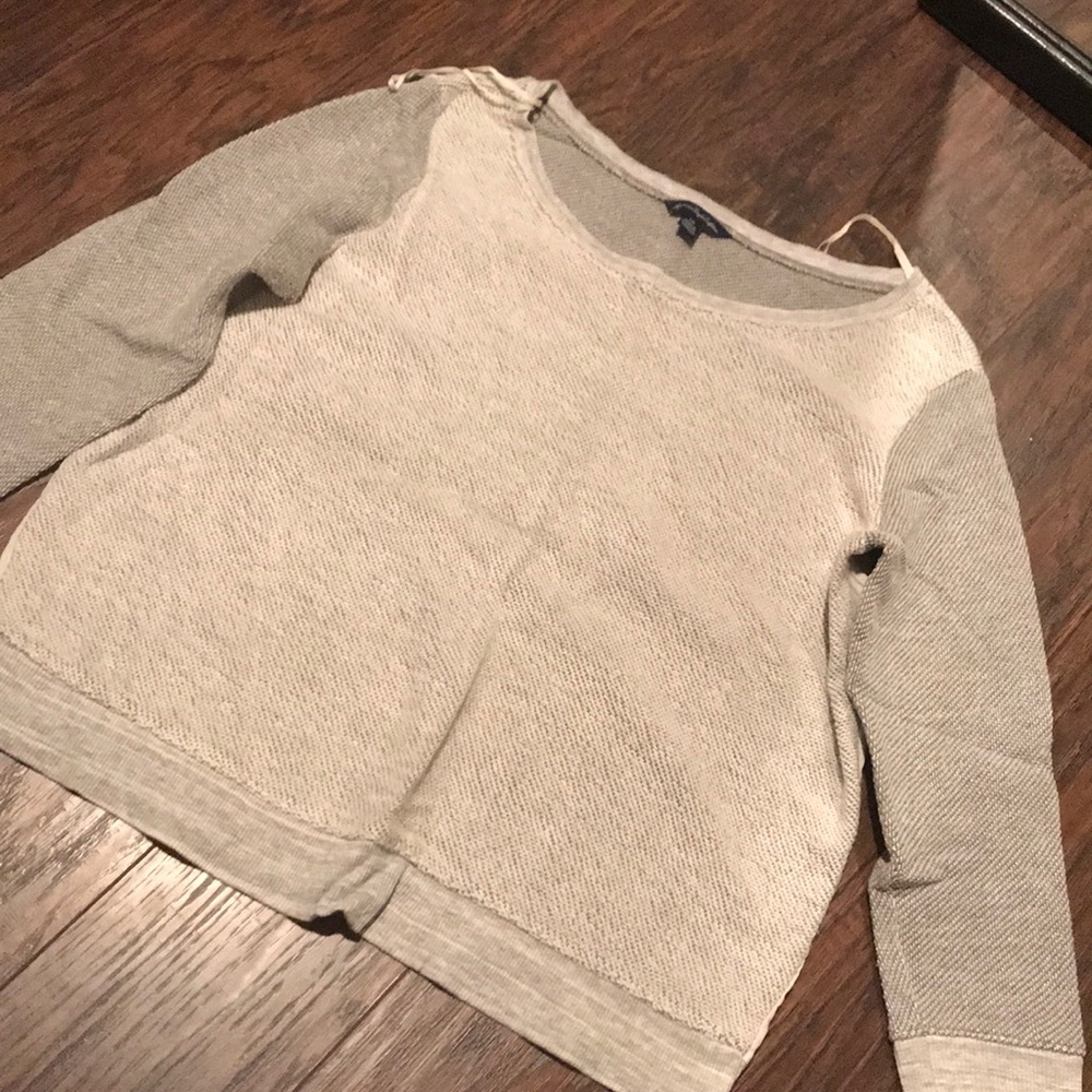 American Eagle sweater